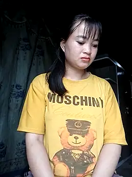 Snapshot of Noelle-e chatting on March 15, 12:49 am Noelle-e online show from March 15, 12:49 am