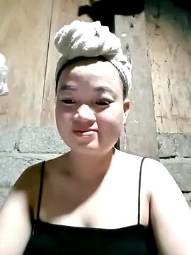 Snapshot of Noelle-e chatting on March 26, 11:49 am Noelle-e online show from March 26, 11:49 am