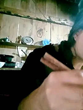 Snapshot of Noelle-e chatting on March 30, 12:55 am Noelle-e online show from March 30, 12:55 am