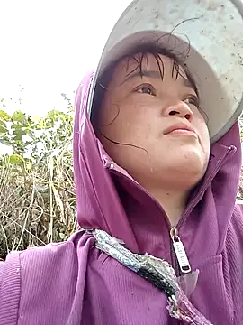 Snapshot of Noelle-e chatting on March 31, 1:51 am Noelle-e online show from March 31, 1:51 am