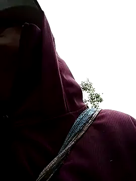 Snapshot of Noelle-e chatting on April 1, 3:18 am Noelle-e online show from April 1, 3:18 am