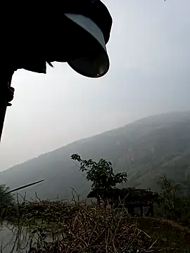 Snapshot of Noelle-e chatting on April 6, 1:03 am Noelle-e online show from April 6, 1:03 am