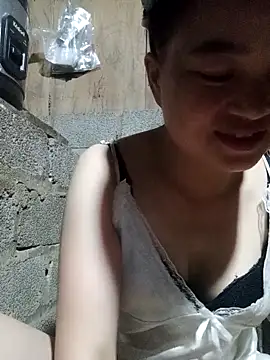 Snapshot of Noelle-e chatting on April 15, 12:23 pm Noelle-e online show from April 15, 12:23 pm