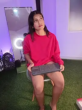 Snapshot of YeseniaRodriguez3 chatting on October 29, 12:02 am YeseniaRodriguez3 online show from October 29, 12:02 am