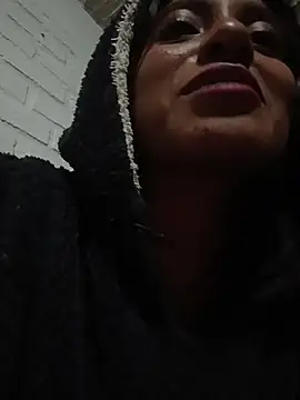 Snapshot of YeseniaRodriguez3 chatting on November 8, 12:22 am YeseniaRodriguez3 online show from November 8, 12:22 am