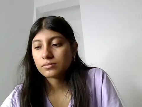 Snapshot of YeseniaRodriguez3 chatting on February 12, 8:37 pm YeseniaRodriguez3 online show from February 12, 8:37 pm