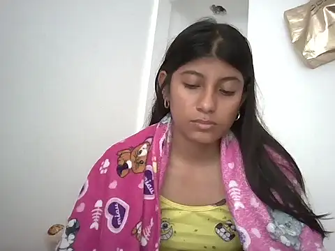 YeseniaRodriguez3 online show from March 6, 12:56 pm