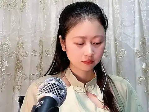 Snapshot of nuannuan35593 chatting on October 28, 11:36 am nuannuan35593 online show from October 28, 11:36 am