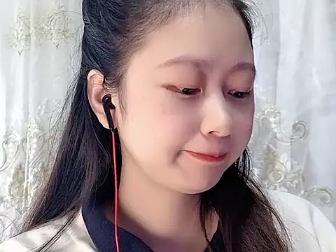 Snapshot of nuannuan35593 chatting on November 1, 11:45 am nuannuan35593 online show from November 1, 11:45 am