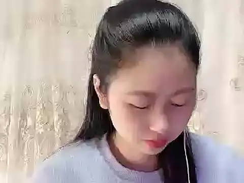 Snapshot of nuannuan35593 chatting on November 9, 12:14 pm nuannuan35593 online show from November 9, 12:14 pm