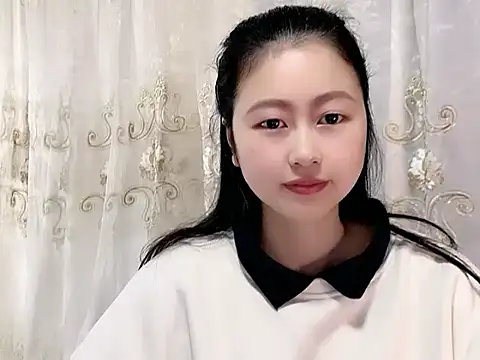 Snapshot of nuannuan35593 chatting on December 1, 11:48 am nuannuan35593 online show from December 1, 11:48 am