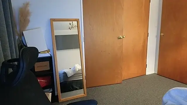 john clarisa online show from April 12, 6:51 am