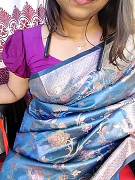 Snapshot of cute_mahi07 chatting on April 27, 3:54 pm cute mahi07 online show from April 27, 3:54 pm