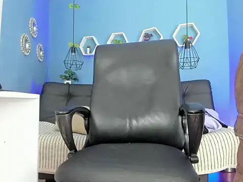 Snapshot of harold_777 chatting on May 16, 10:36 am harold 777 online show from May 16, 10:36 am