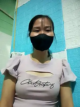 Snapshot of Donatella28 chatting on October 30, 12:50 pm Donatella28 online show from October 30, 12:50 pm