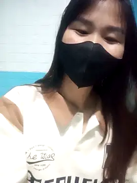 Snapshot of Donatella28 chatting on December 5, 3:26 am Donatella28 online show from December 5, 3:26 am