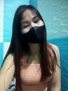 Snapshot of Donatella28 chatting on December 16, 6:51 am Donatella28 online show from December 16, 6:51 am