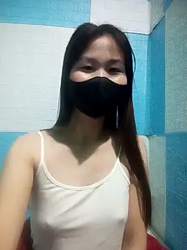 Donatella28 online show from January 7, 9:50 pm