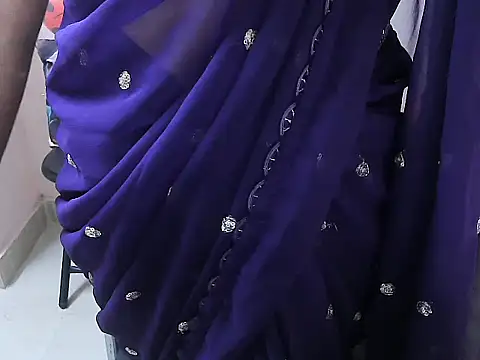 Snapshot of lo_e_shreya chatting on November 2, 4:48 am lo e shreya online show from November 2, 4:48 am