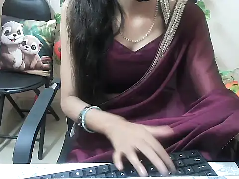 Snapshot of lo_e_shreya chatting on November 20, 3:39 am lo e shreya online show from November 20, 3:39 am