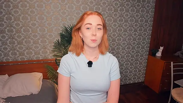 Snapshot of AddieOsler chatting on November 2, 7:05 pm AddieOsler online show from November 2, 7:05 pm