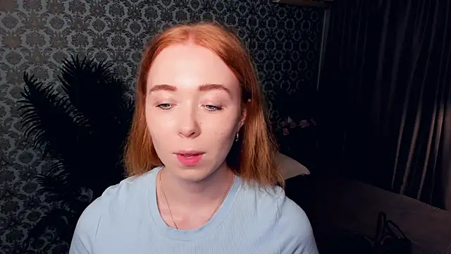 Snapshot of AddieOsler chatting on November 4, 8:41 pm AddieOsler online show from November 4, 8:41 pm