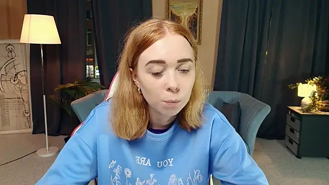 Snapshot of AddieOsler chatting on November 21, 7:45 pm AddieOsler online show from November 21, 7:45 pm