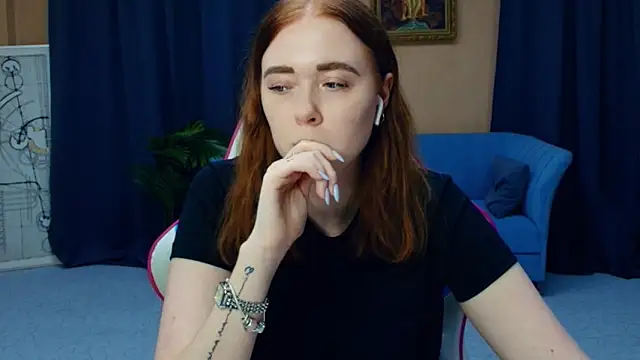 AddieOsler online show from April 12, 7:30 pm