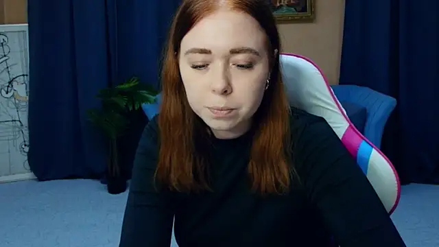 AddieOsler online show from April 13, 7:19 pm