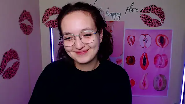 Snapshot of MissAriaa chatting on October 28, 7:27 pm MissAriaa online show from October 28, 7:27 pm