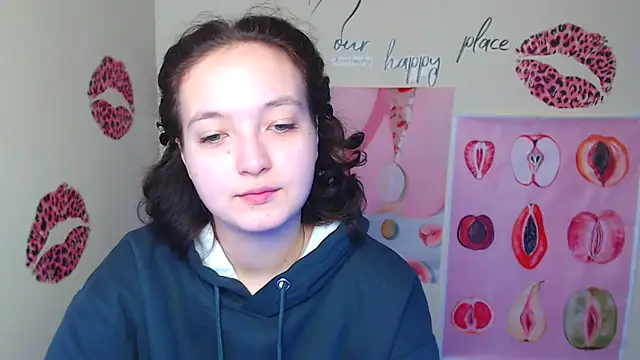 Snapshot of MissAriaa chatting on November 21, 7:18 am MissAriaa online show from November 21, 7:18 am