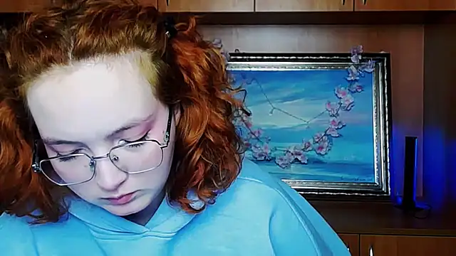 MissAriaa online show from April 17, 6:16 am