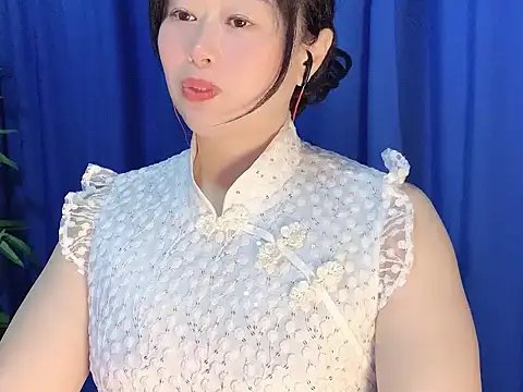 Snapshot of yaoyao22678 chatting on November 22, 2:43 am yaoyao22678 online show from November 22, 2:43 am