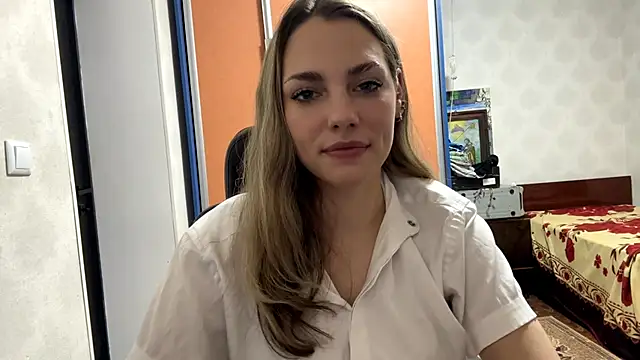 IlanaLafferty online show from November 12, 8:08 pm