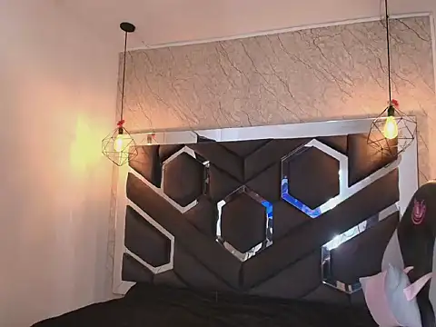 cataleya sambrano online show from December 17, 10:43 am