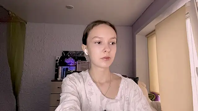 Snapshot of CannyTammy chatting on October 26, 10:10 am CannyTammy online show from October 26, 10:10 am