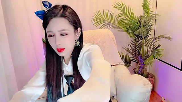 Snapshot of Vv123668 chatting on November 15, 12:45 pm Vv123668 online show from November 15, 12:45 pm