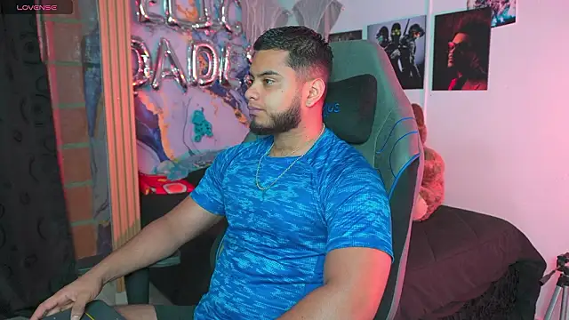 Tiler wolker online show from March 23, 12:58 am