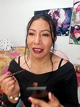 Snapshot of Esmeralda_546 chatting on February 26, 9:58 pm Esmeralda 546 online show from February 26, 9:58 pm