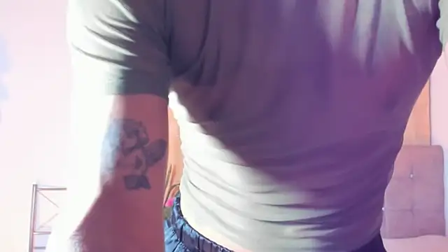 Snapshot of nahomi28_ chatting on November 3, 4:52 pm nahomi28 online show from November 3, 4:52 pm