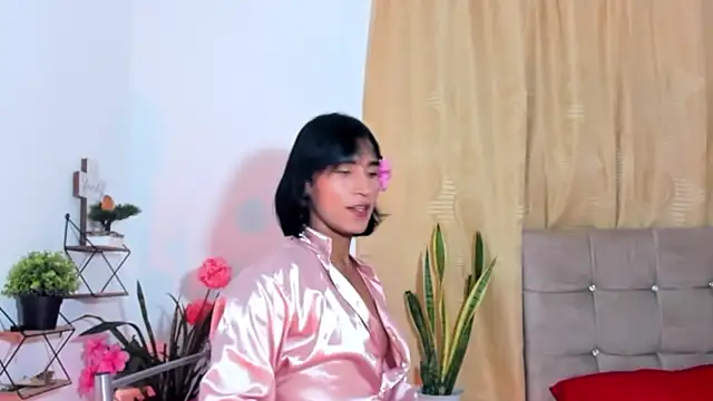 Snapshot of nahomi28_ chatting on November 5, 5:35 pm nahomi28 online show from November 5, 5:35 pm