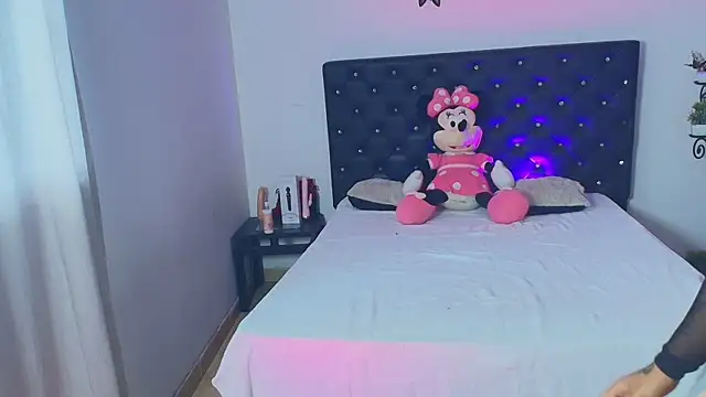 GiannaRoberts online show from November 14, 12:48 pm