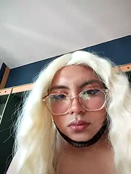 Kittyblood08 online show from October 25, 9:53 pm