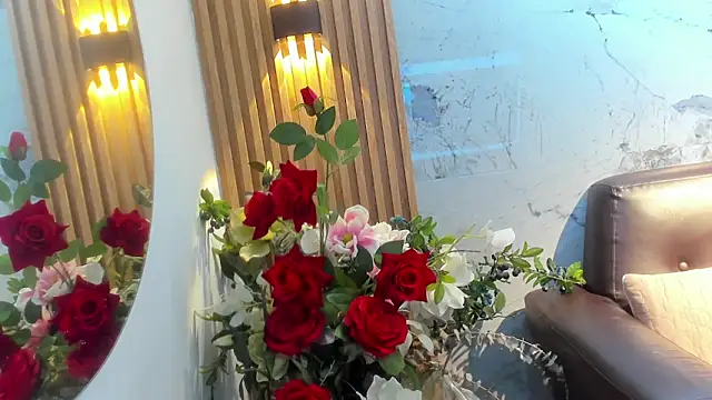 Snapshot of Nayla_Monroee chatting on November 26, 7:48 pm Nayla Monroee online show from November 26, 7:48 pm