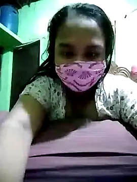 Snapshot of Hurnygril chatting on October 28, 3:25 pm Hurnygril online show from October 28, 3:25 pm