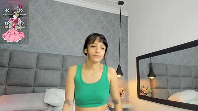 Snapshot of Luna_Bella3 chatting on November 23, 10:59 am Luna Bella3 online show from November 23, 10:59 am