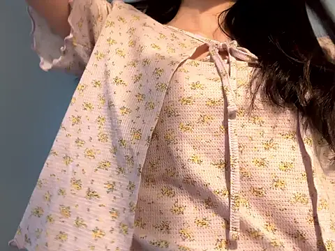 miku pipipi online show from November 8, 7:30 am