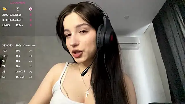 Snapshot of AngilaDoyal chatting on November 30, 6:50 am AngilaDoyal online show from November 30, 6:50 am