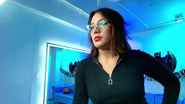 Snapshot of Lili_scott chatting on October 30, 3:19 am Lili scott online show from October 30, 3:19 am