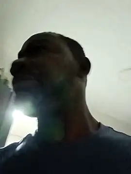 Snapshot of shoodly99 chatting on January 8, 2:14 am shoodly99 online show from January 8, 2:14 am